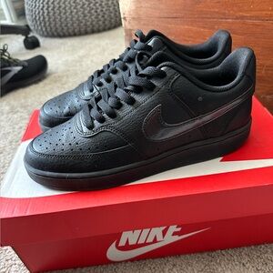 Nike court vision low
